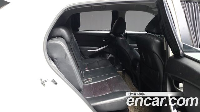 KG Mobility KORANDO 2014 — photo 12