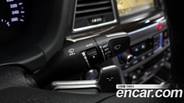 Genesis G80 2017 — photo 16