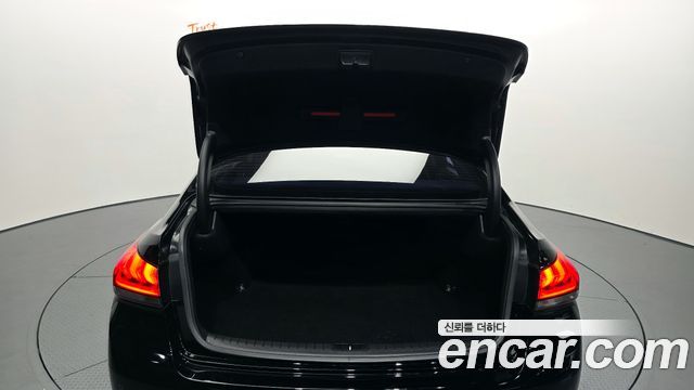 Genesis G80 2017 — photo 20