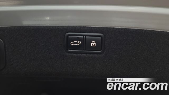 Genesis G80 2019 — photo 20