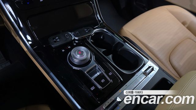 Kia Canival 2021 — photo 9