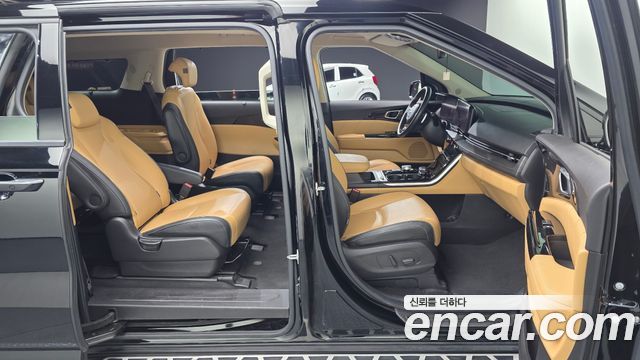 Kia Canival 2021 — photo 12