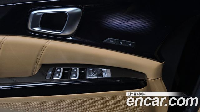 Kia Canival 2021 — photo 13