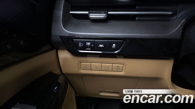 Kia Canival 2021 — photo 14