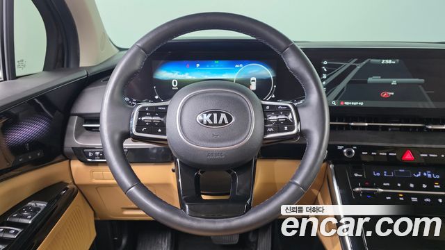 Kia Canival 2021 — photo 15