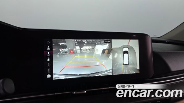 Kia Canival 2021 — photo 17