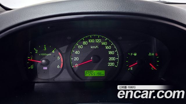 Hyundai Starex 2016 — photo 8