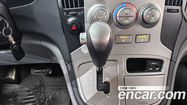 Hyundai Starex 2016 — photo 9