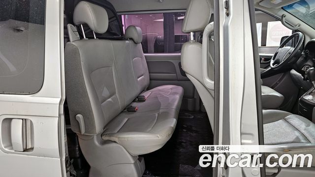 Hyundai Starex 2016 — photo 12