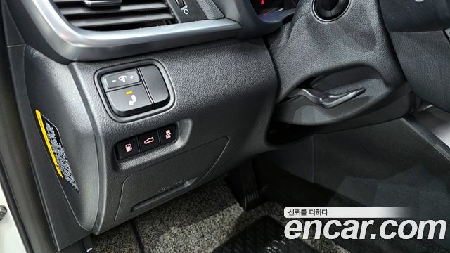 Kia K5 2019 — photo 17