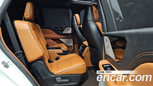 Lincoln Aviator 2020 — photo 11