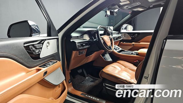 Lincoln Aviator 2020 — photo 12