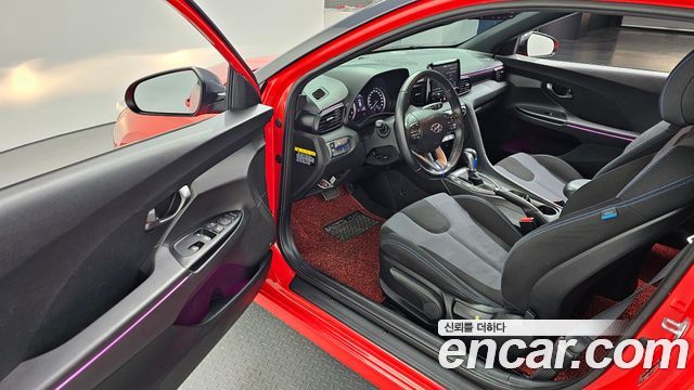 Hyundai Veloster 2018 — photo 11