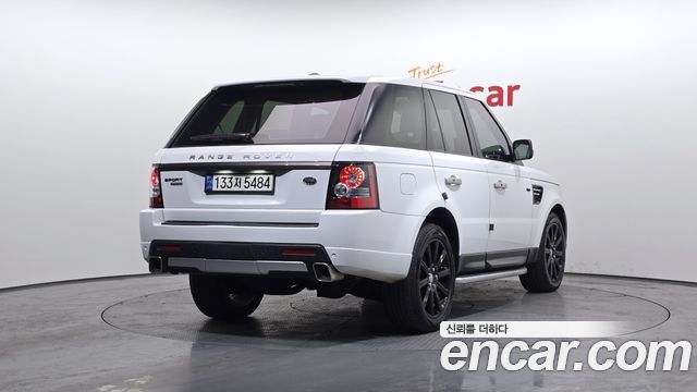 Land Rover Range Rover Sport 2013 — photo 2