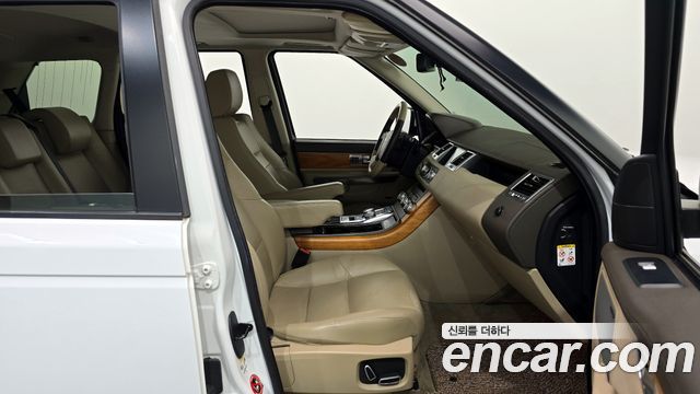 Land Rover Range Rover Sport 2013 — photo 11