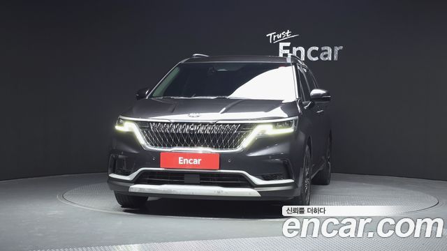 Kia Canival 2021 — photo 3