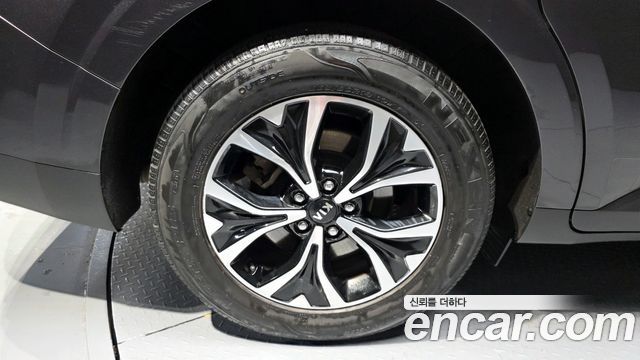 Kia Canival 2021 — photo 5