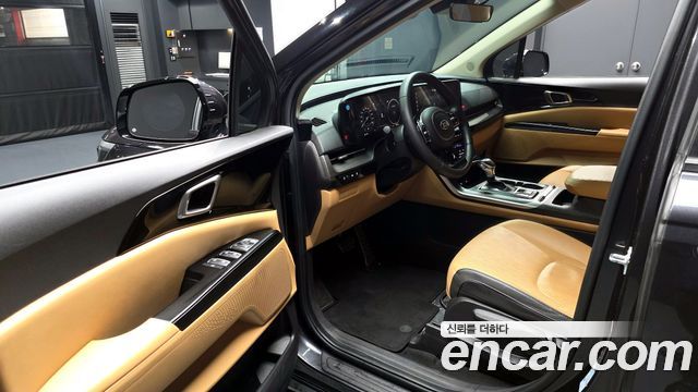 Kia Canival 2021 — photo 10