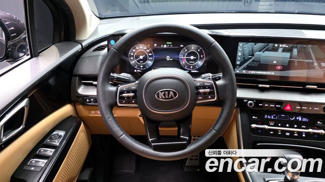 Kia Canival 2021 — photo 14