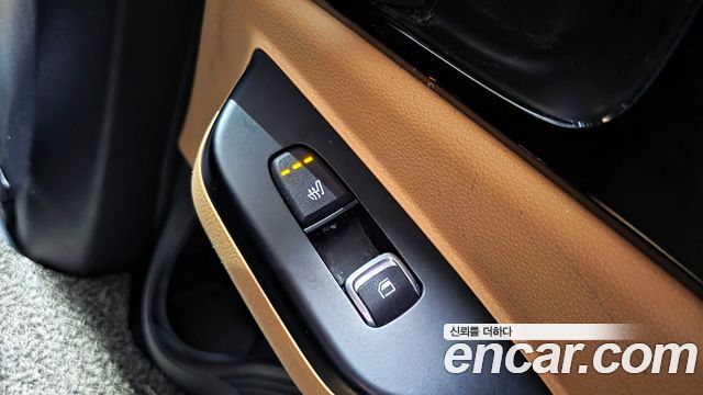 Kia Canival 2021 — photo 19