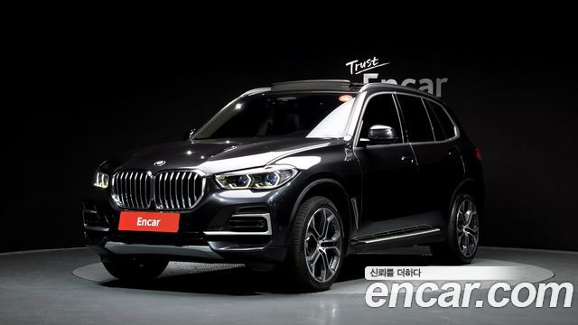 BMW X5 2022 — photo 1