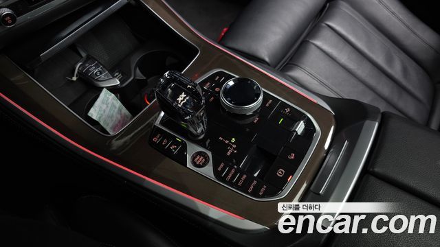 BMW X5 2022 — photo 9