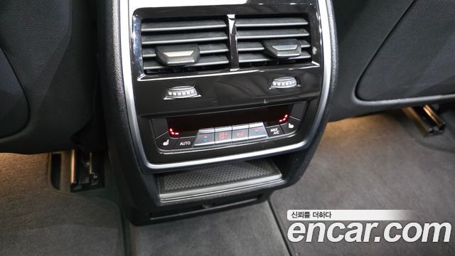 BMW X5 2022 — photo 18