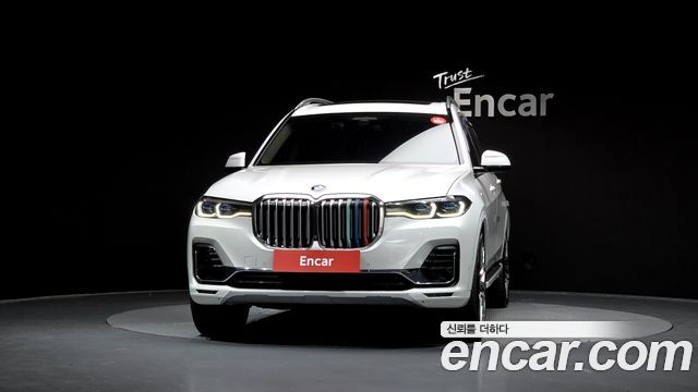 BMW X7 2021 — photo 3