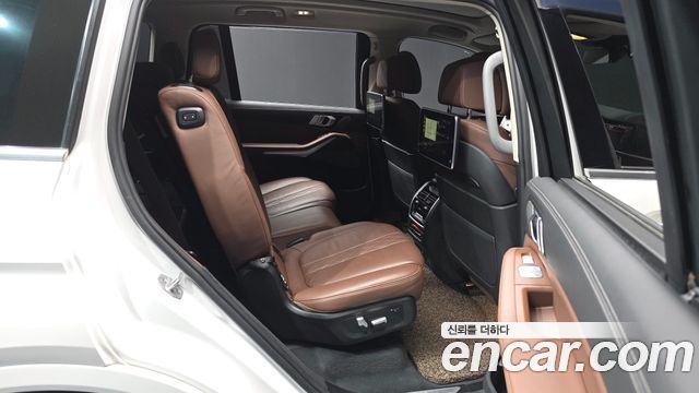 BMW X7 2021 — photo 12