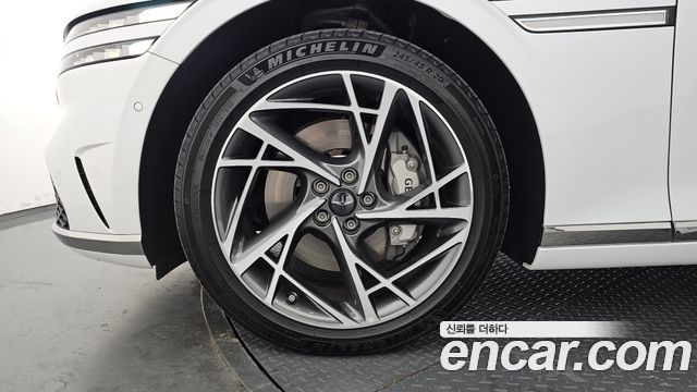 Genesis G90 2023 — photo 5