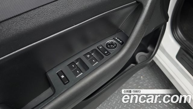 Hyundai Sonata 2018 — photo 17