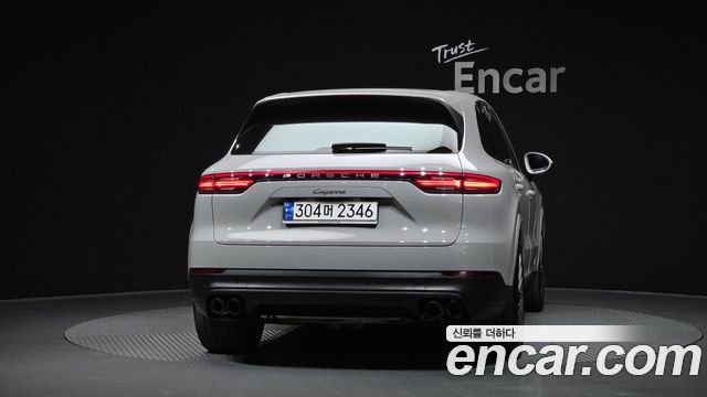 Porsche Cayenne 2022 — photo 4