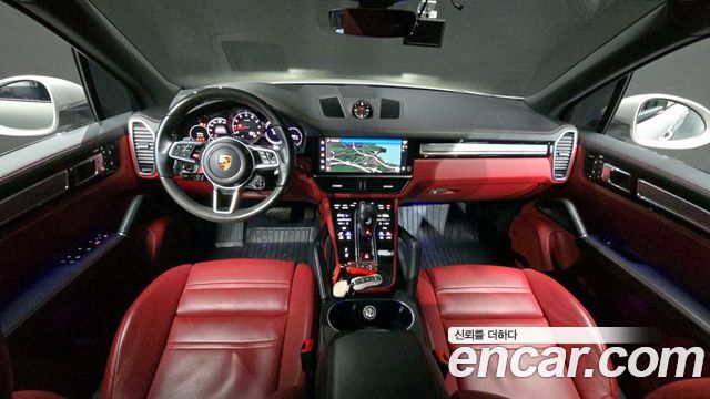 Porsche Cayenne 2022 — photo 7