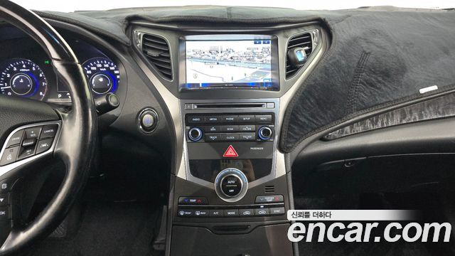 Hyundai Grandeur 2015 — photo 14