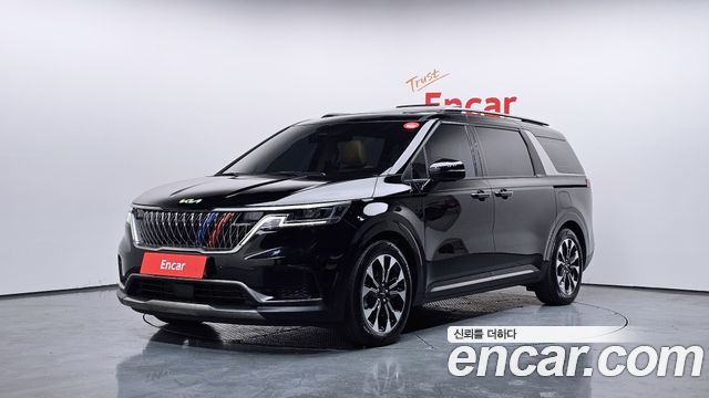 Kia Canival 2023 — photo 1