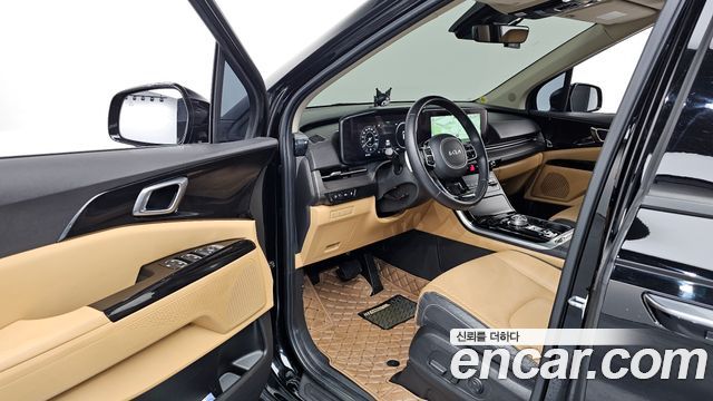 Kia Canival 2023 — photo 10