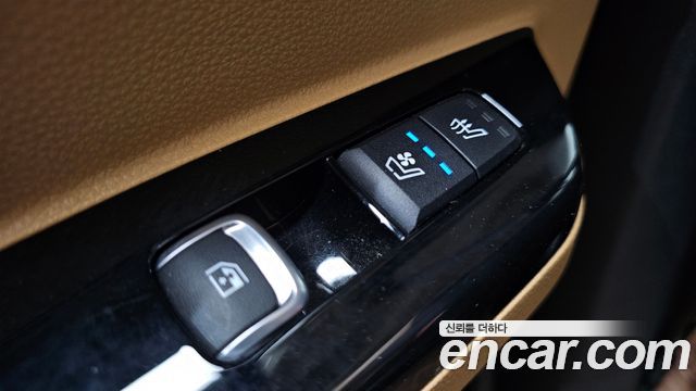 Kia Canival 2023 — photo 18