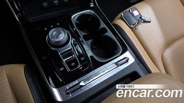 Kia Canival 2022 — photo 9