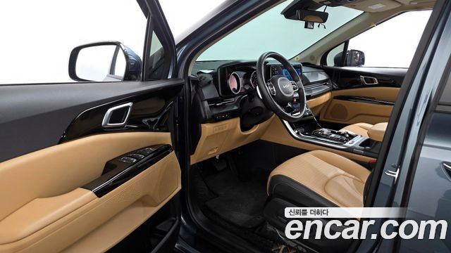 Kia Canival 2022 — photo 10