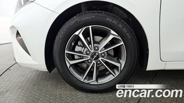 Kia K3 2022 — photo 5