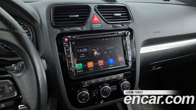 Volkswagen Scirocco 2013 — photo 14