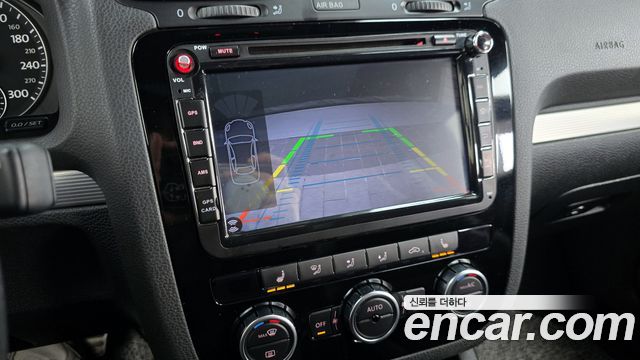 Volkswagen Scirocco 2013 — photo 15