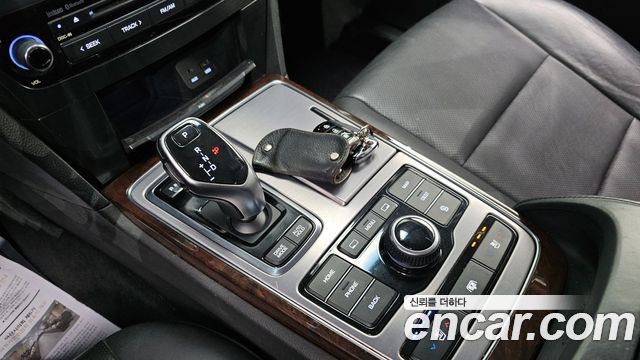 Hyundai Equus 2013 — photo 9