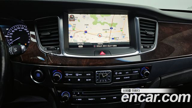 Hyundai Equus 2013 — photo 16