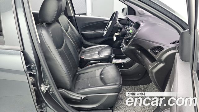 Chevrolet Korea Spark 2017 — photo 13