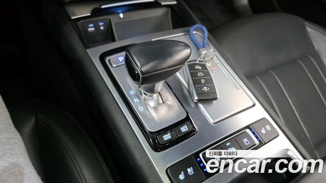 Genesis G80 2018 — photo 9