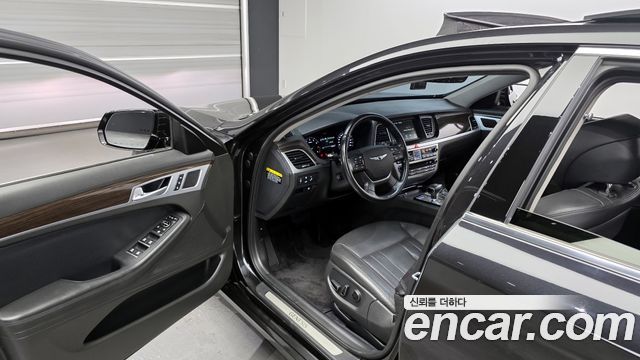 Genesis G80 2018 — photo 10