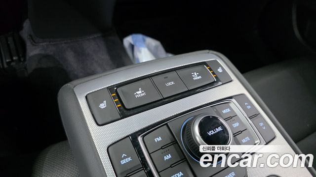 Genesis G80 2018 — photo 19