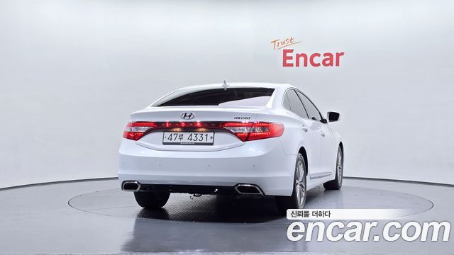 Hyundai Grandeur 2015 — photo 4