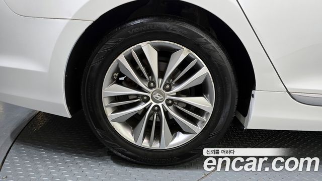 Hyundai Grandeur 2015 — photo 5